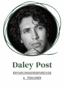Foto van spreker Daley Post tijdens medTzorg congres Uit de war