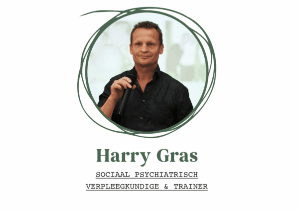 Foto van spreker Harry Gras tijdens medTzorg congres Uit de war